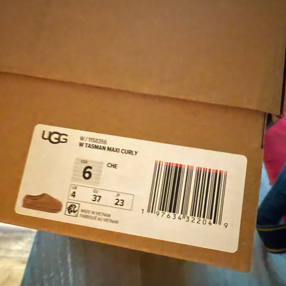 UGG Tasman Maxi Curly Shearling Slipper New in Box - Picture 4 of 10